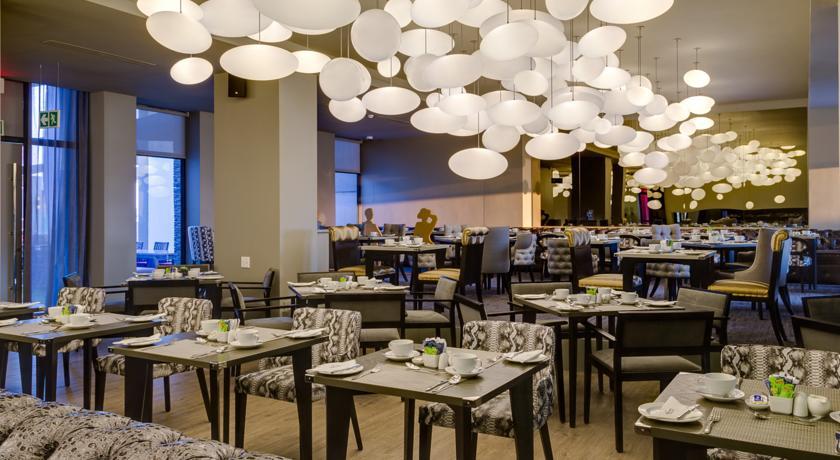 Protea Hotel Fire & Ice! By Marriott Pretoria Menlyn Eksteriør bilde