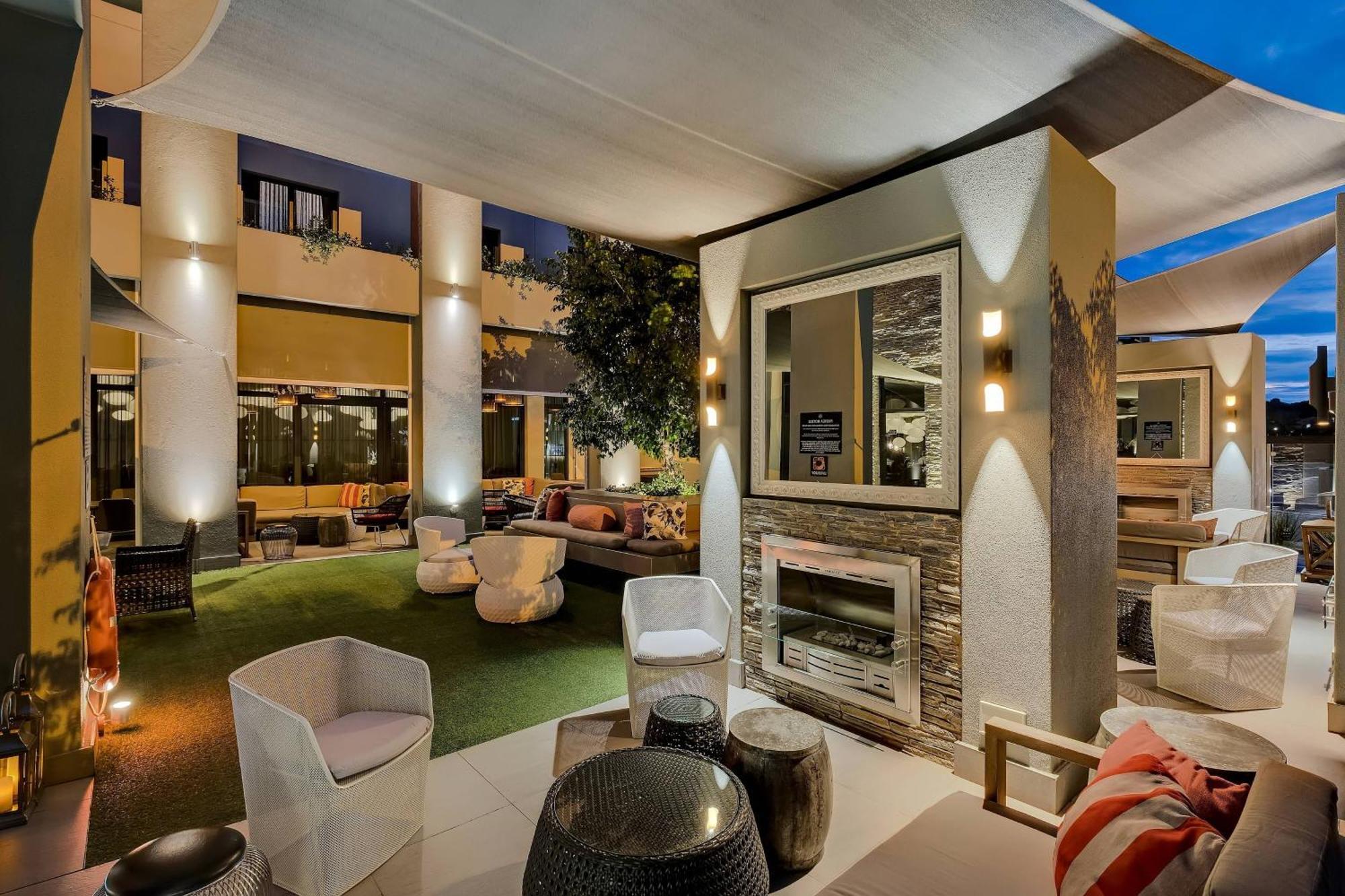 Protea Hotel Fire & Ice! By Marriott Pretoria Menlyn Eksteriør bilde