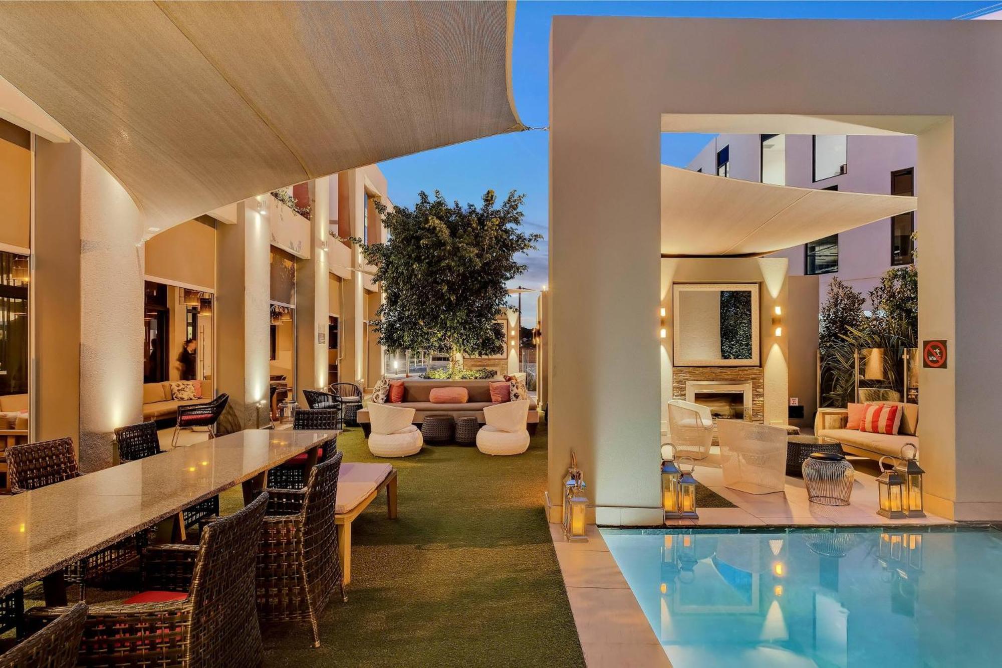 Protea Hotel Fire & Ice! By Marriott Pretoria Menlyn Eksteriør bilde