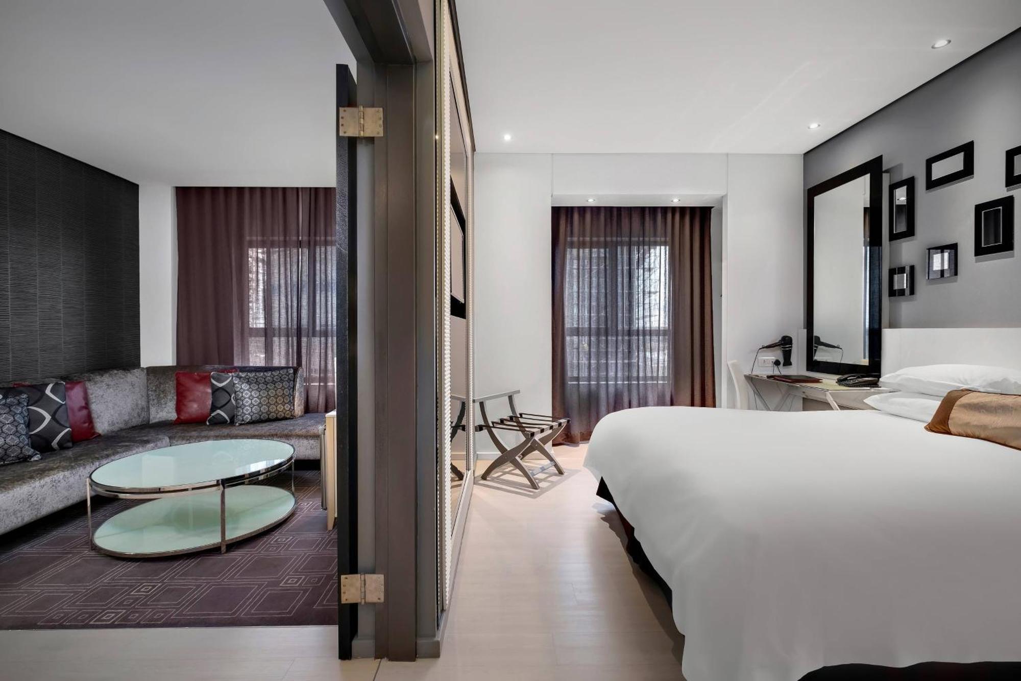 Protea Hotel Fire & Ice! By Marriott Pretoria Menlyn Eksteriør bilde
